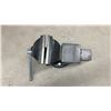 Image 2 : Mastercraft 5" Bench Vise with Swivel Base