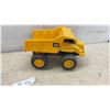 Image 4 : Classic Collection 1:18 Scale Diecast 1957 Bel Air Convertible and CAT Plastic Dump Truck