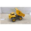 Image 5 : Classic Collection 1:18 Scale Diecast 1957 Bel Air Convertible and CAT Plastic Dump Truck