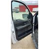 Image 9 : 2006 Ford F150 FX4 Super Crew 8 Cyl, White, with 2 Sets of Keys, TOD