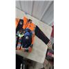 Image 3 : Ice Field Bear Hunting Orange Camo Children's Jackets, Set of Two Size 12 New