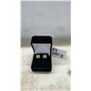 Image 1 : 2 Carat GRA Certified Round Brilliant Cut Moissanite VVS D Color with 40 Round Brilliant Cut Cubic