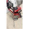 Image 7 : Briggs & Stratton Professional Series 2700 PSI Gas Pressure Washer, 7.75 Ft-Lb Torque, 175cc Engine