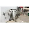 Image 2 : Summer Metal Baby / Dog Gate with Arched Top Design, Approx 36 x 36"