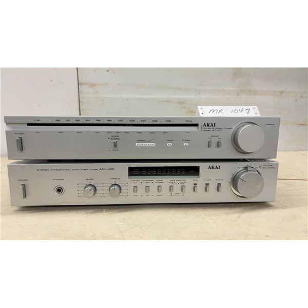 Akai AM-U22 Stereo Integrated Amplifier and AT-K11 FM/AM Stereo Tuner