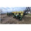 Image 4 : John Deere 7200 MaxEmerge 12 Row Crop Planter with Fertilizer Hoppers 3pth, 30" Spacing