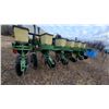 Image 8 : John Deere 7200 MaxEmerge 12 Row Crop Planter with Fertilizer Hoppers 3pth, 30" Spacing