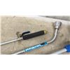 Image 3 : Water-Fed Telescoping Car Wash Brush with Extension Wand and More