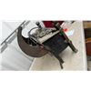 Image 5 : Durable Electric Appliance Co. Vintage Electric Fireplace Insert with Faux Coal, 220 Volts 15 Amps