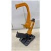 Image 2 : Bostitch Pneumatic Flooring Stapler with Grip Rite 15 Gauge 2" Collated Staples