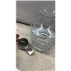 Image 3 : 28oz Ralph Lauren Aston Pattern Lead Crystal Decanter Set w/3 Matching Whiskey Glasses