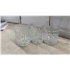 Image 5 : 28oz Ralph Lauren Aston Pattern Lead Crystal Decanter Set w/3 Matching Whiskey Glasses
