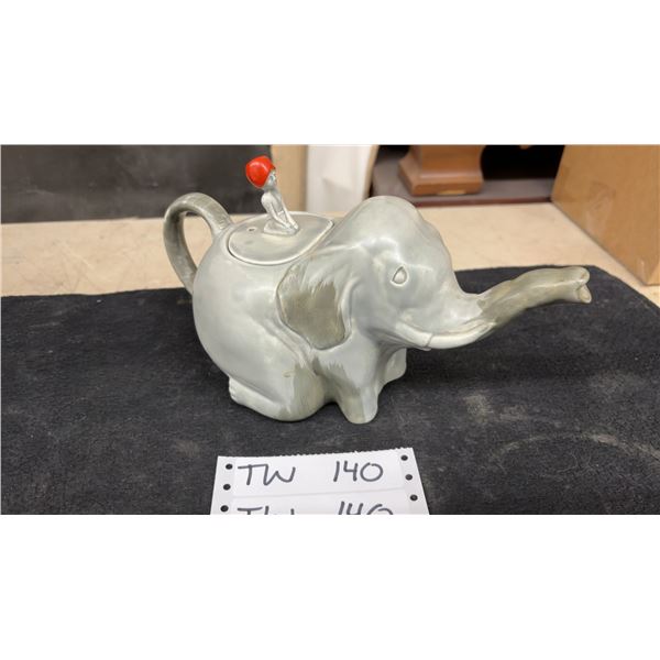 1950s Gibson Jumbo Teapot