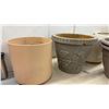 Image 3 : Assorted Ceramic and Plastic Planters and Flowerpots, Various Sizes