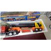 Image 3 : Battery Operated Stick Command Truck Camion Remote Control Toy Set in Original Box Vintage