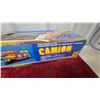Image 6 : Battery Operated Stick Command Truck Camion Remote Control Toy Set in Original Box Vintage