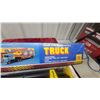 Image 7 : Battery Operated Stick Command Truck Camion Remote Control Toy Set in Original Box Vintage