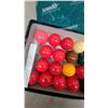 Image 4 : Aramith Premier Belgian Billiard Snooker Ball Set