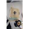 Image 5 : Collection of Vintage 78 RPM and 45 RPM Records, Victor, Decca, Capitol, Epic, and More