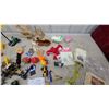 Image 3 : Vintage Toys, Monopoly Money, Game Pieces, Figurines, and More Vintage and Modern Mix
