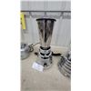 Image 3 : Vintage Osterizer and Hamilton Beach Blenders, Lot of Four