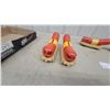 Image 5 : Oscar Mayer Wienermobile Toy Cars, Lot of 5 NOS