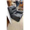 Image 3 : Black Leather Recliner Chair with Manual Lever