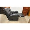 Image 4 : Black Leather Recliner Chair with Manual Lever