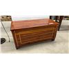 Image 2 : Cedar Chest with Decorative Carved Border and Brass Lock 43 x 20 x 20