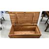 Image 4 : Cedar Chest with Decorative Carved Border and Brass Lock 43 x 20 x 20
