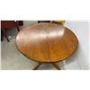 Image 4 : Round Oak Pedestal Dining Table with Four-Leg Base 42 x 30
