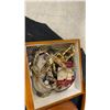 Image 5 : Wooden Jewelry Box with Mirror, Assorted Rings, Necklaces, Earrings, Brooches, and More