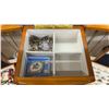 Image 8 : Wooden Jewelry Box with Mirror, Assorted Rings, Necklaces, Earrings, Brooches, and More