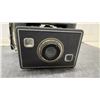 Image 3 : Jiffy Kodak Series II Folding Camera with Twindar Lens, Original Box, and Manual