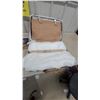 Image 5 : Crystal Chandelier Lamp with Metal Frame in Suitcase Disassembled