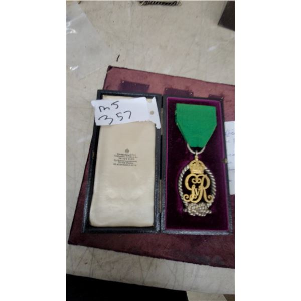 Royal Naval Volunteer Reserve Efficiency Medal with GVR Cypher in Garrard and Company Case with