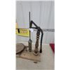 Image 2 : Antique Hand-Operated ????Water Pump????