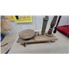 Image 3 : Antique Hand-Operated ????Water Pump????