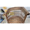 Image 3 : Vintage Wicker Barrel Chair with Lattice Back and Rolled Arms