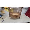 Image 4 : Vintage Wicker Barrel Chair with Lattice Back and Rolled Arms