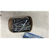 Image 10 : 4 Honeywell Thermostats, Vermont American Drill-N-Drive System, Allen Keys, Glass Cutters, Feeler