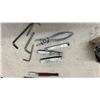 Image 9 : 4 Honeywell Thermostats, Vermont American Drill-N-Drive System, Allen Keys, Glass Cutters, Feeler