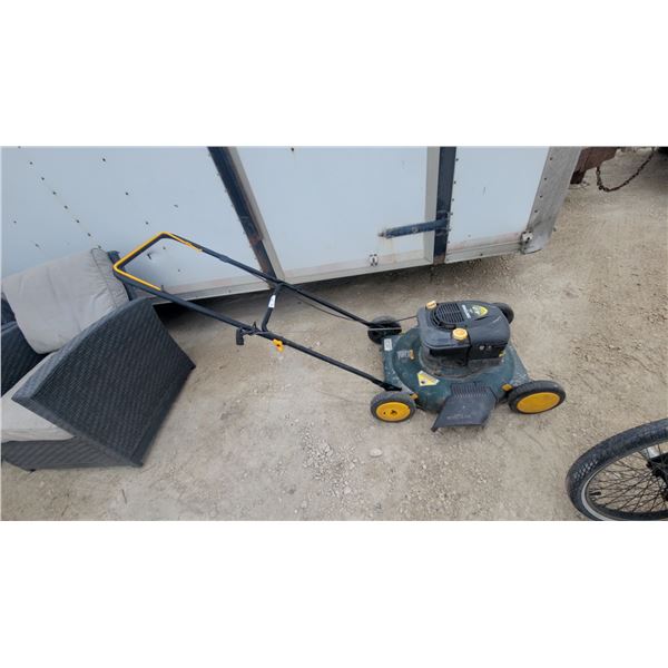 Craftsman 4.0 Horsepower Gas Push Lawn Mower with Side Discharge
