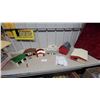 Image 1 : Toy Farm Buildings Including John Deere Dealership, Sign Barn, Sheds, and More