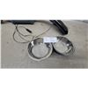 Image 4 : Neck and Shoulder Massager with Heat and Two Stainless Steel Pet Bowls