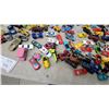 Image 7 : Large Collection of Hot Wheels, Matchbox, and Other Diecast Toy Cars and Vehicles, 170 and More
