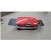 Image 2 : Thermos Grill 2 Go Portable Gas Grill with Foldingstand and Side Tables