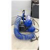 Image 4 : Campbell Hausfeld 100 PSI Portable Twin Tank Air Compressor with Coil Hose