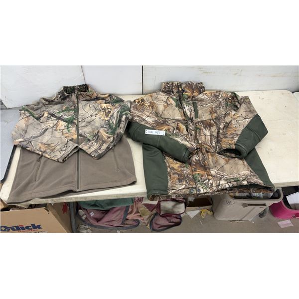 Realtree Xtra Camo Insulated Hunting Jacket with Hood and Fleece Zip-Up Sweater, Size XL