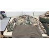 Image 8 : Realtree Xtra Camo Insulated Hunting Jacket with Hood and Fleece Zip-Up Sweater, Size XL